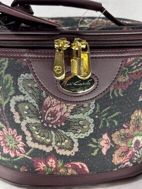 New Vintage Gloria Vanderbilt Travel Case with Locks